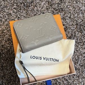 Louis Vuitton Zippy Coin Purse